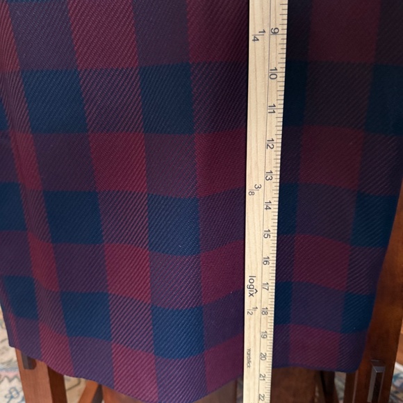 Ann Taylor Skirt,  Burgundy & Navy Plaid Pencil Skirt,  Size 2 Petite - Picture 5 of 8
